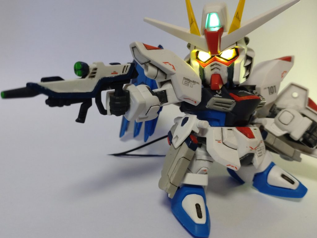 マリューさんを守ったシーンは、ホント格好良かったです。