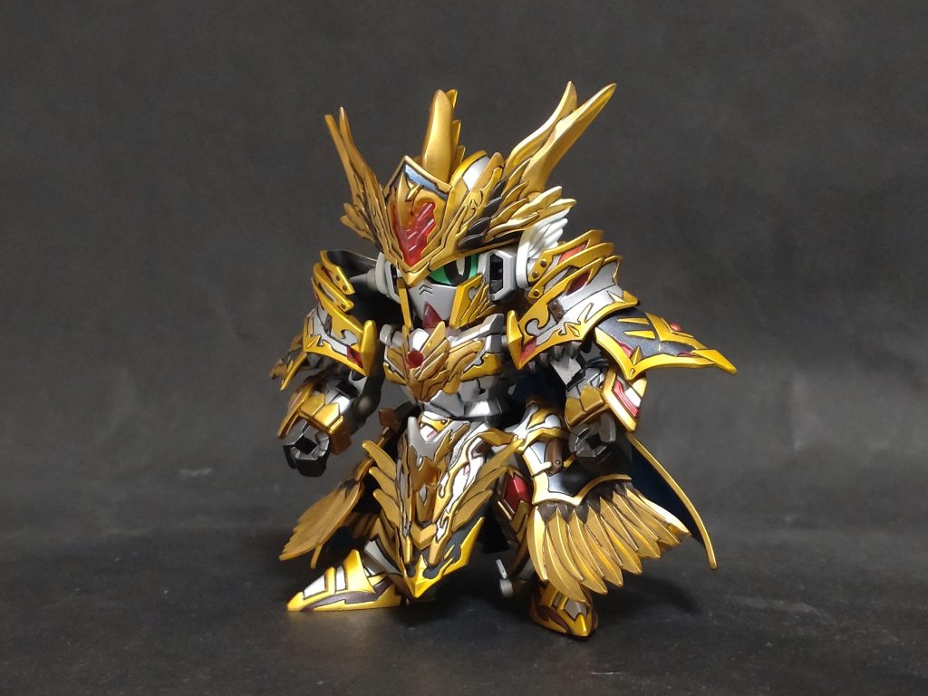 アーサーガンダムMK3–2枚目/制作者：皐英司