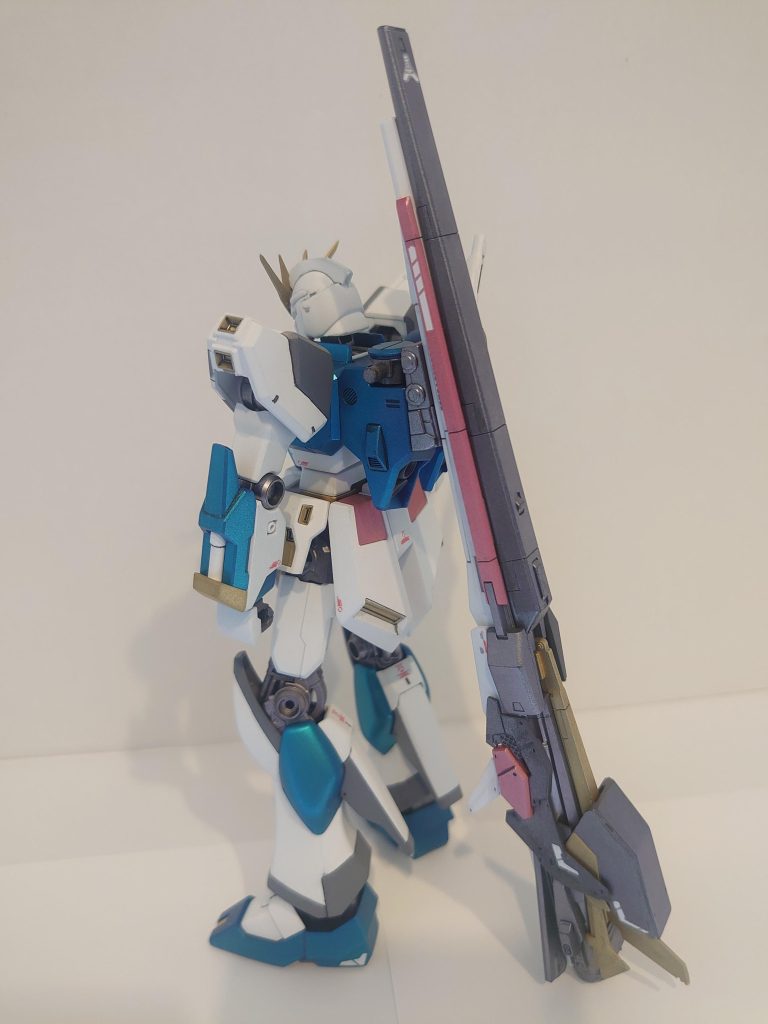 バックショット。ロングレンジフィンファンネルの造形が素晴らしい。写真の撮り方も難しい…最後までご覧頂きありがとうございました！