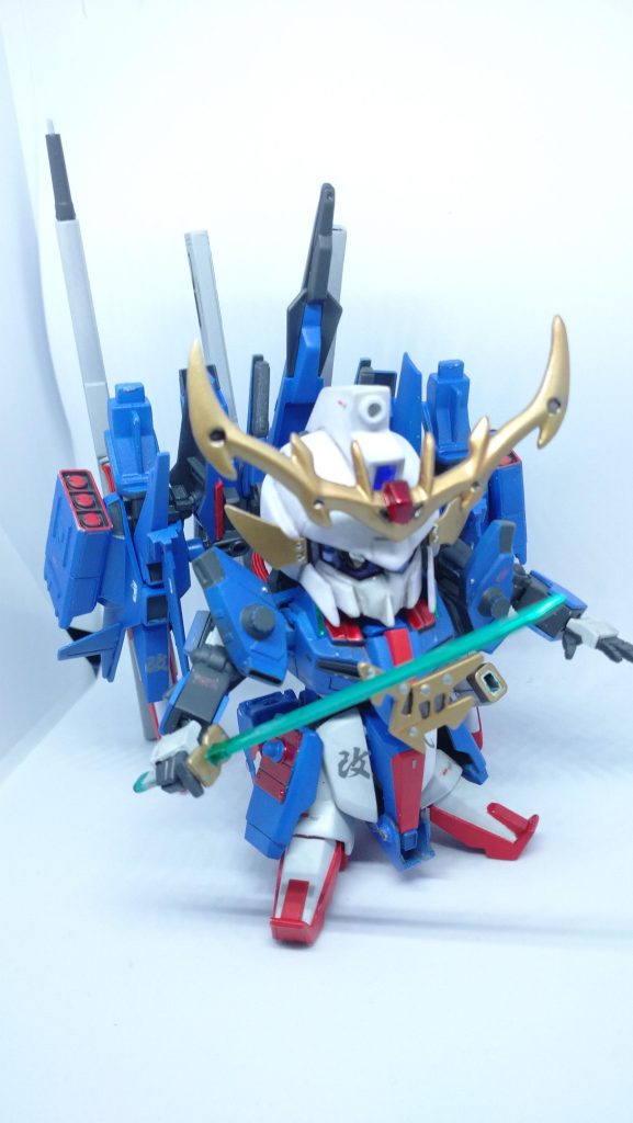 刀の名刀・鋼烈はメタルグリーンで塗装してます、手首はリアルモードと共通で、ビルダーズパーツです。