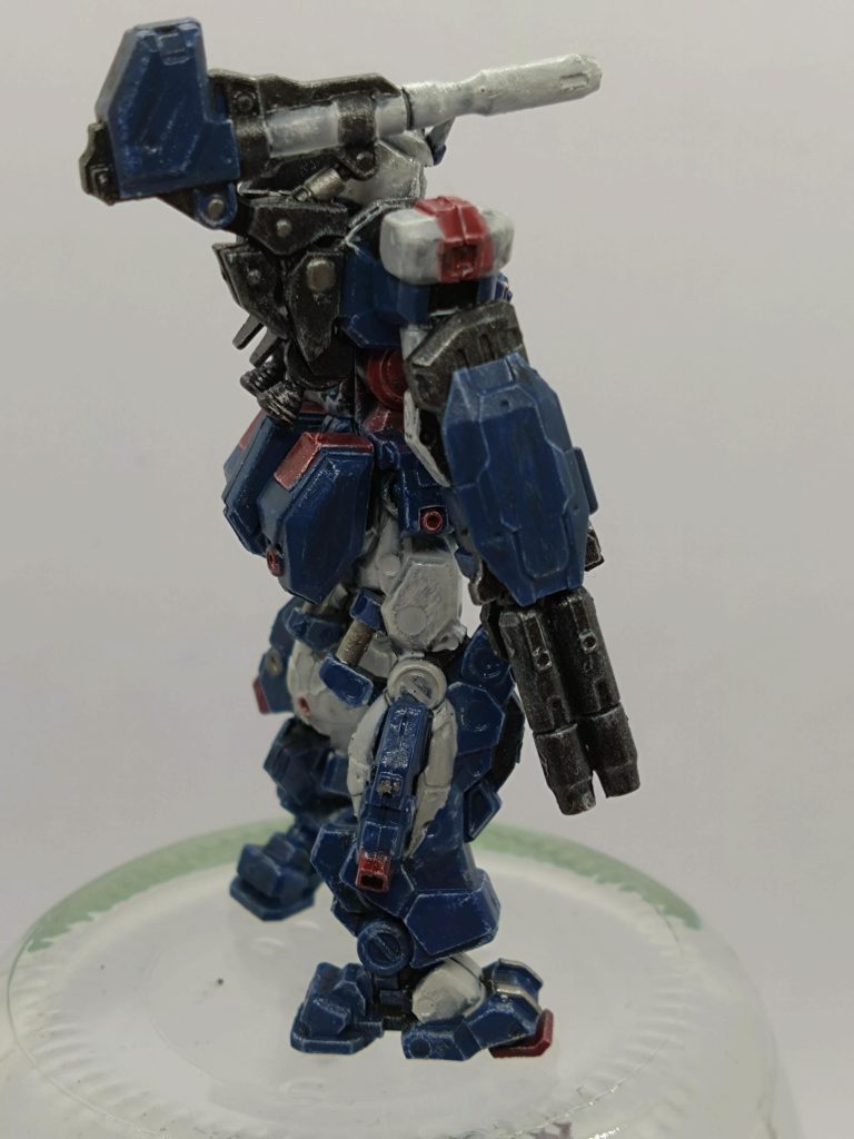 アップの写真では粗だらけって感じですが、引きで見るとカッコいい（当たり前）