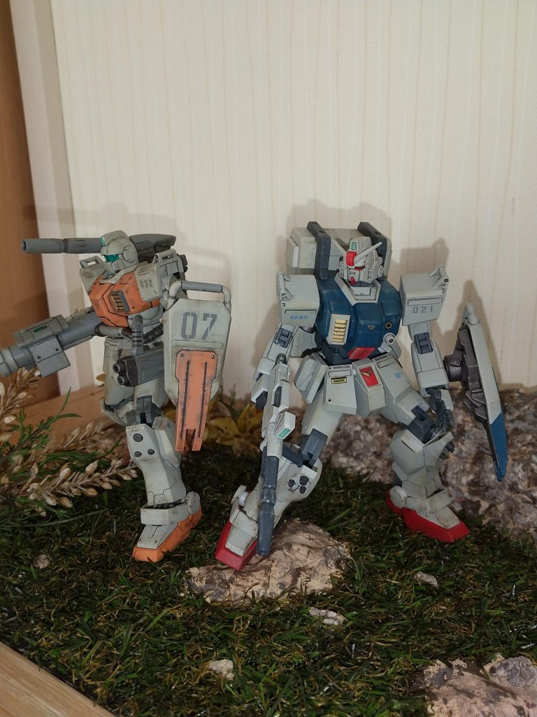 陸戦型ジムキャノン–3枚目/制作者：まつじゅん