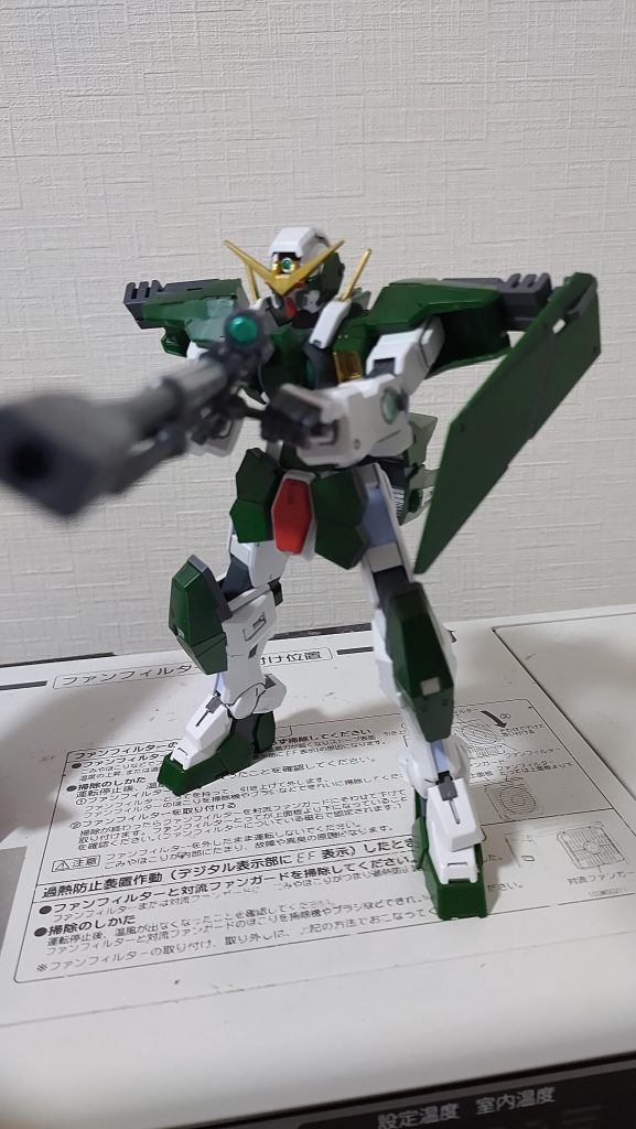 ロックオン・ストラトス目標を狙い撃つ！！