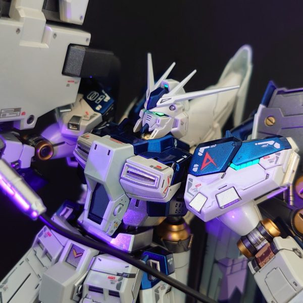 RG Hi-νガンダム + ハイパー・メガ・バズーカ・ランチャー
