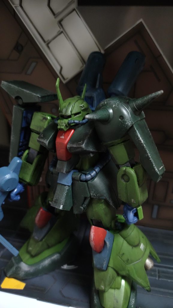 調色繰り返していたら成形色とあまり変わらず……