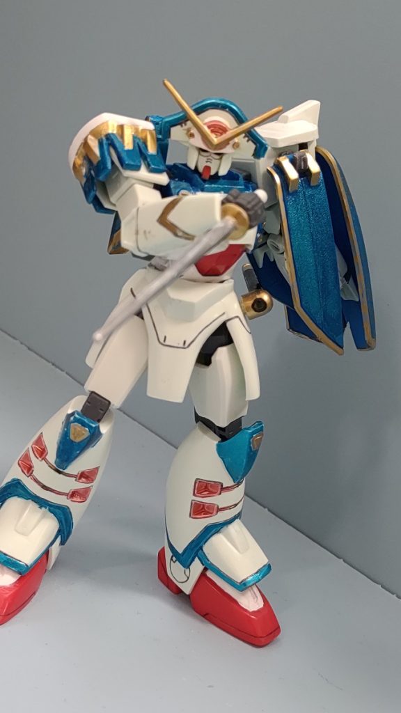 稼働がいまいちなので可能な限りのカッコいいポーズ！(;´∀｀)当時作った残念な出来だった旧キットを思えば、自分なりに手を尽くして十分な出来だと思い満足です('ω')ノ他のＨＧ出ていないＧガン旧キットも買ってるけど・・・改造は無理かな・・・(; ･`д･´)