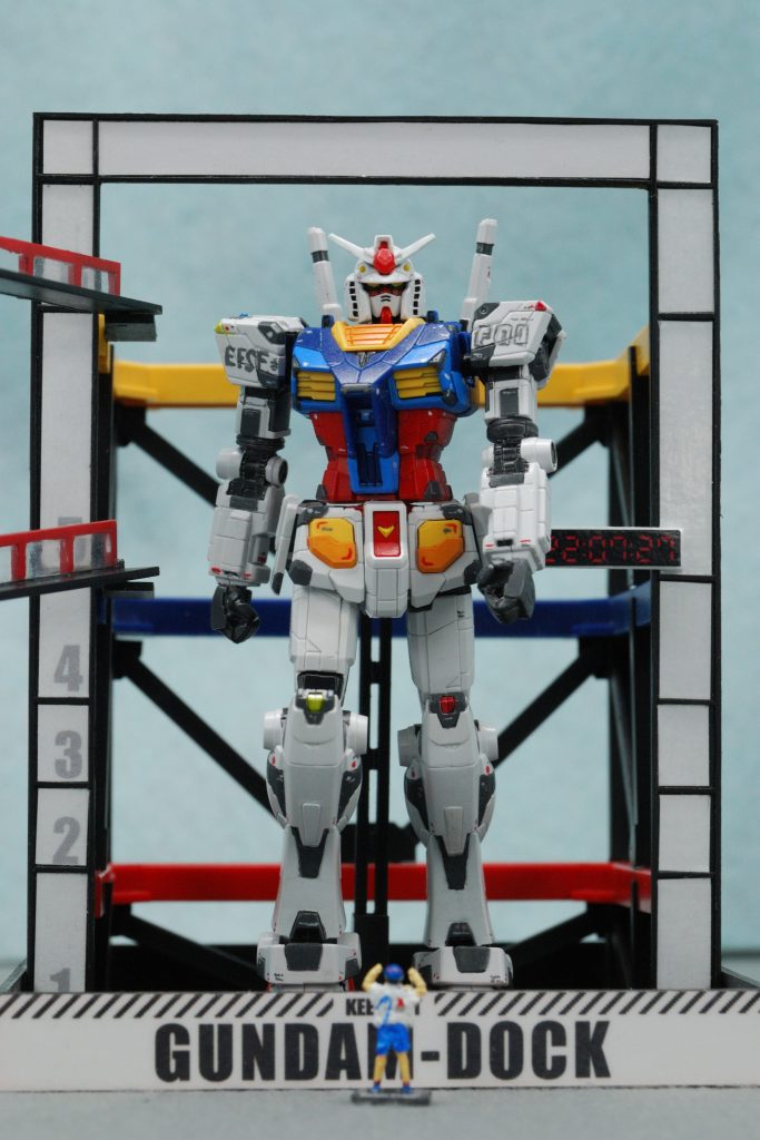 ドックのフレームもプラで作りました。ジオラマ初挑戦しましたが、本体より大変でした。