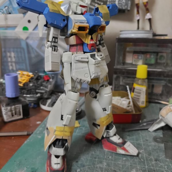 MG　フルバーニアン　5全体のバランス調整・下腹を長くし過ぎました…・胸を大きくし過ぎました…・肩を大きくしないと弱っちいですね！改修し始めて、初めて全体のバランスを見ました。パーツ改修で満足してても、寄せ集めるとバラバラですね😂（2枚目）