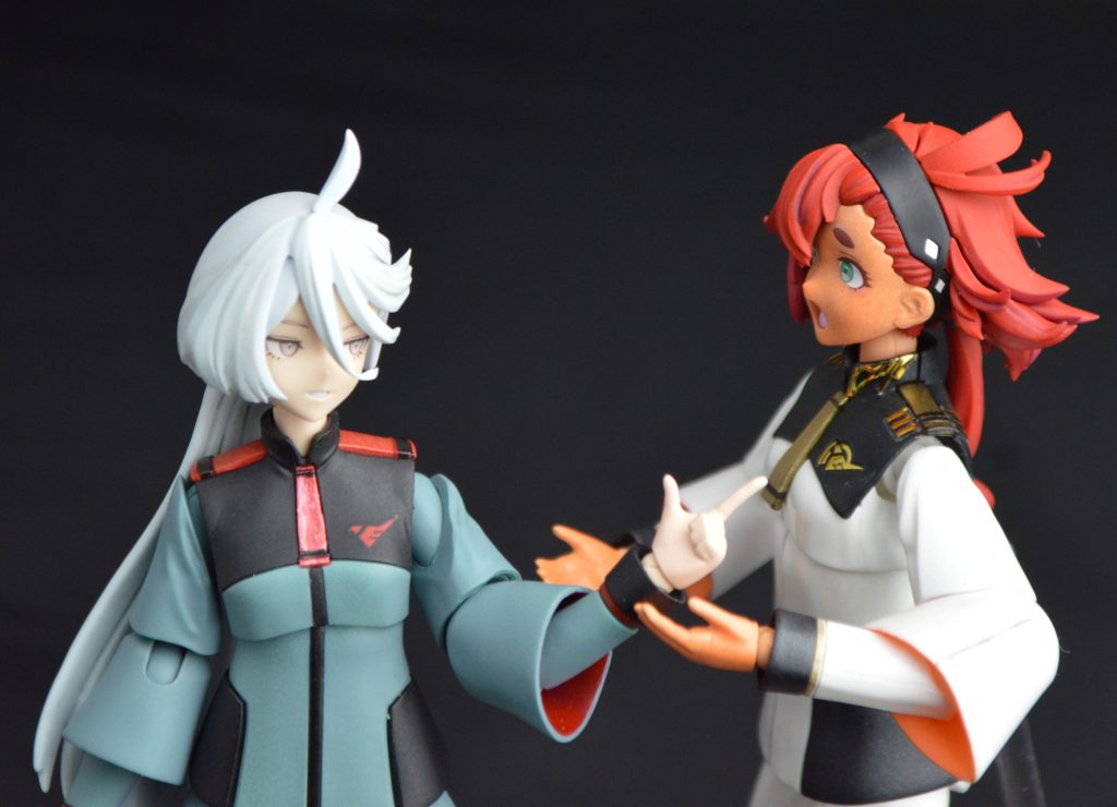 ハンドパーツは、30msの拡張セットを流用しました。手の表情が増えると面白いですね黒パーツから肌色へ振るのはサフ使わないとちょっと大変ですが、緩い平手とか汎用性高いのでやる価値はあると思います。