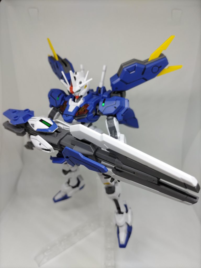 でかいライフルはこのポーズにしてしまいます。