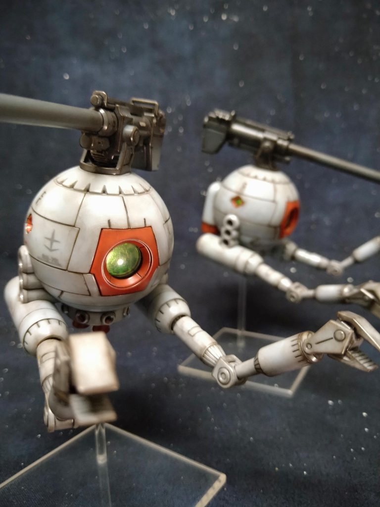 結局また「目をいじめる」作業の始まりでございます！🤣シート作って、モニター作って、色塗って、キラキラシール貼って、パイロット乗せて…😭また目にダメージを受ける作業始めてしまいましたが、全体的にはとても楽しく制作できましたので、良かったと思います！🤗