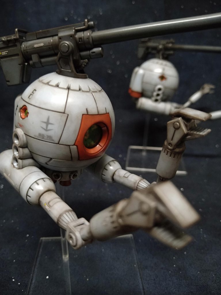 作ってみたらこのキット私的には、とても格好良く、得に気になる所はごさいませんでした!😚…………ただ１つを除いて………🤨その１つとは『コックピットが、前に来すぎている！🤣』と感じてしまった事でして…😅このキット…気分転換のつもりで制作開始したのですが、結局キットのコックピットくり抜いて、コックピット自作する事に致しました！😅