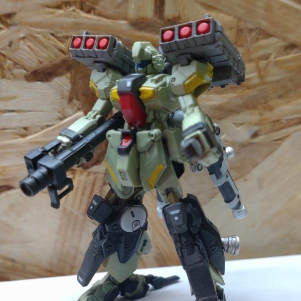 アーティファクト　スタークジェガン