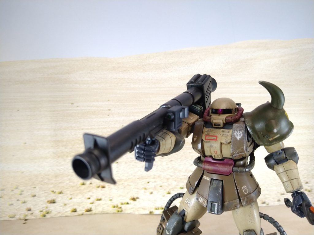 -しかし、ジオンとしても新たな新型MSを開発する余力も無く、開発部は急遽、機体データが揃っている