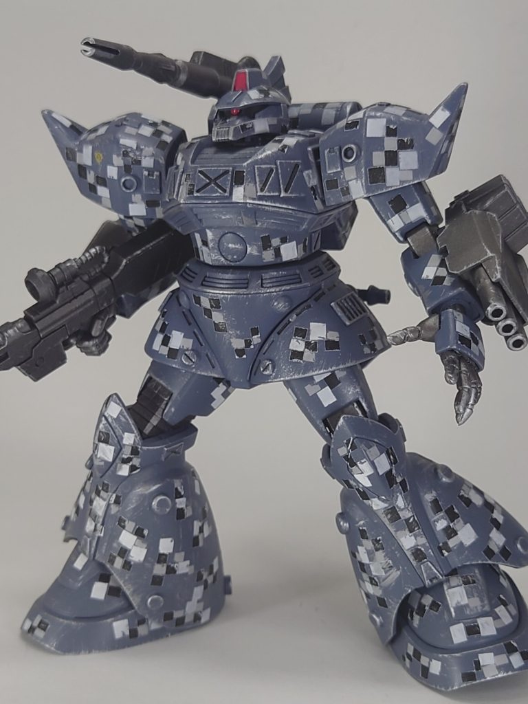 実はマスキングの貼り方が甘かったらしく結構な場所で塗料が浸食してしまいました💧なんとか修整しようと思い、塗装剥げのウェザリングを施してこの様な形になりました。なんとかまとまったと自分に言い聞かせてます…。最後までご覧いただき、ありがとうございました!!