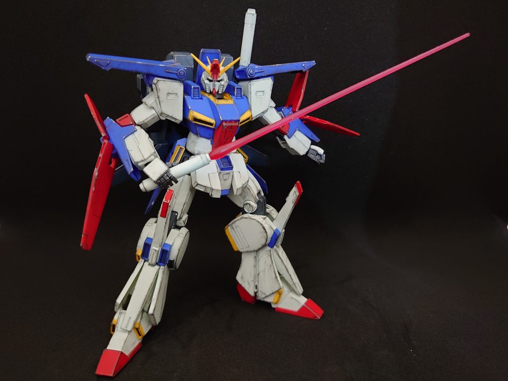 ハイパービームサーベルもしっかり保持♪