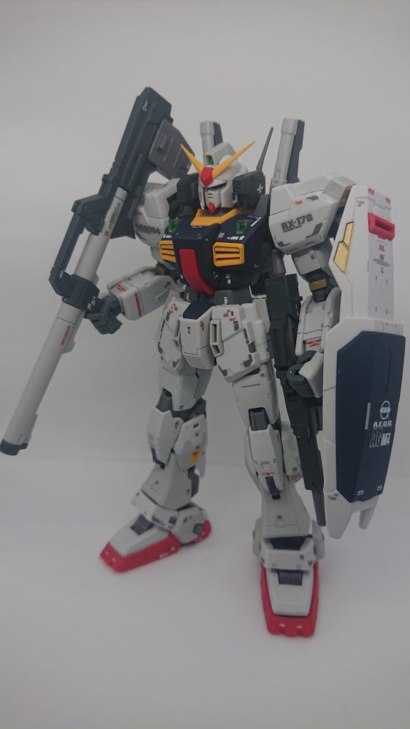 上半身のゴツさがいいですね。