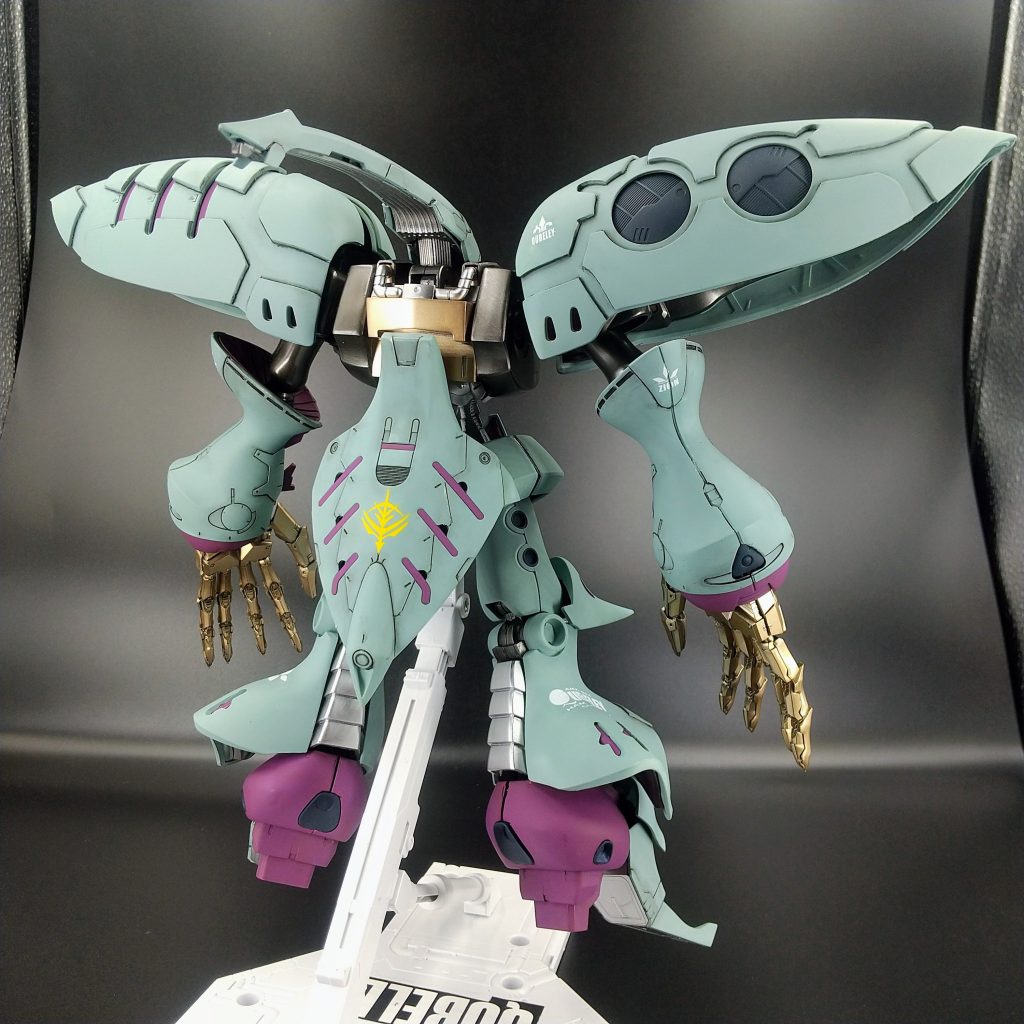 斜め後ろからです。