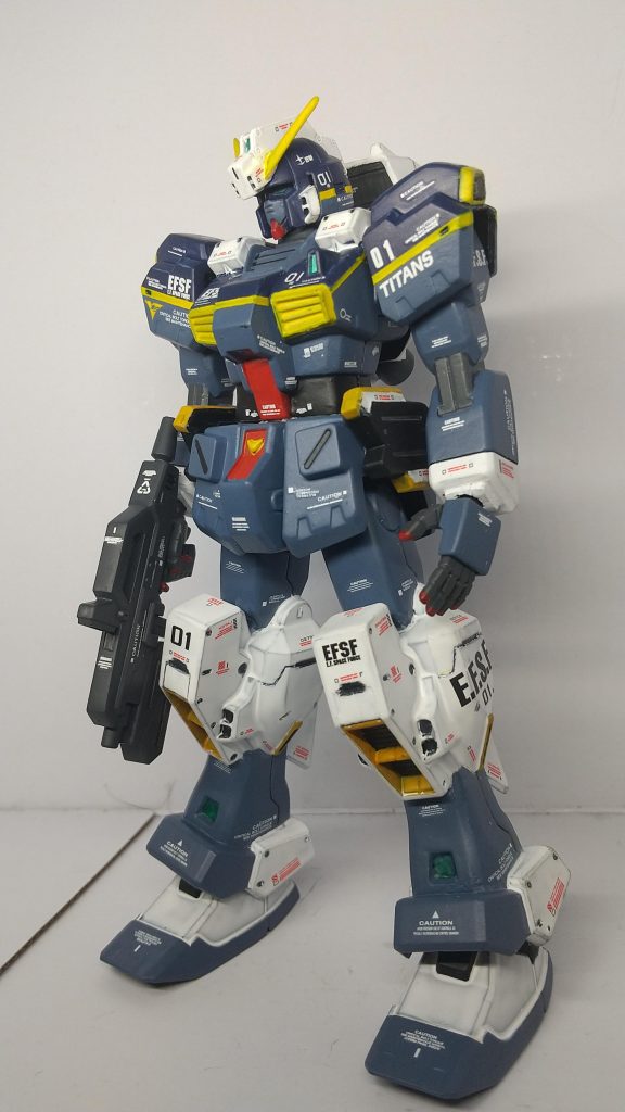 全体像です❗️塗装前の時点ではあまり情報量を増やしてないので、デカールで情報量を増やしています。