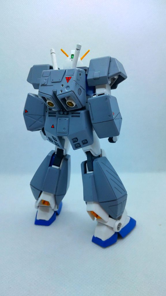 バックパックのチョバムアーマーは2ミリほど幅詰めしてスマートにしてます