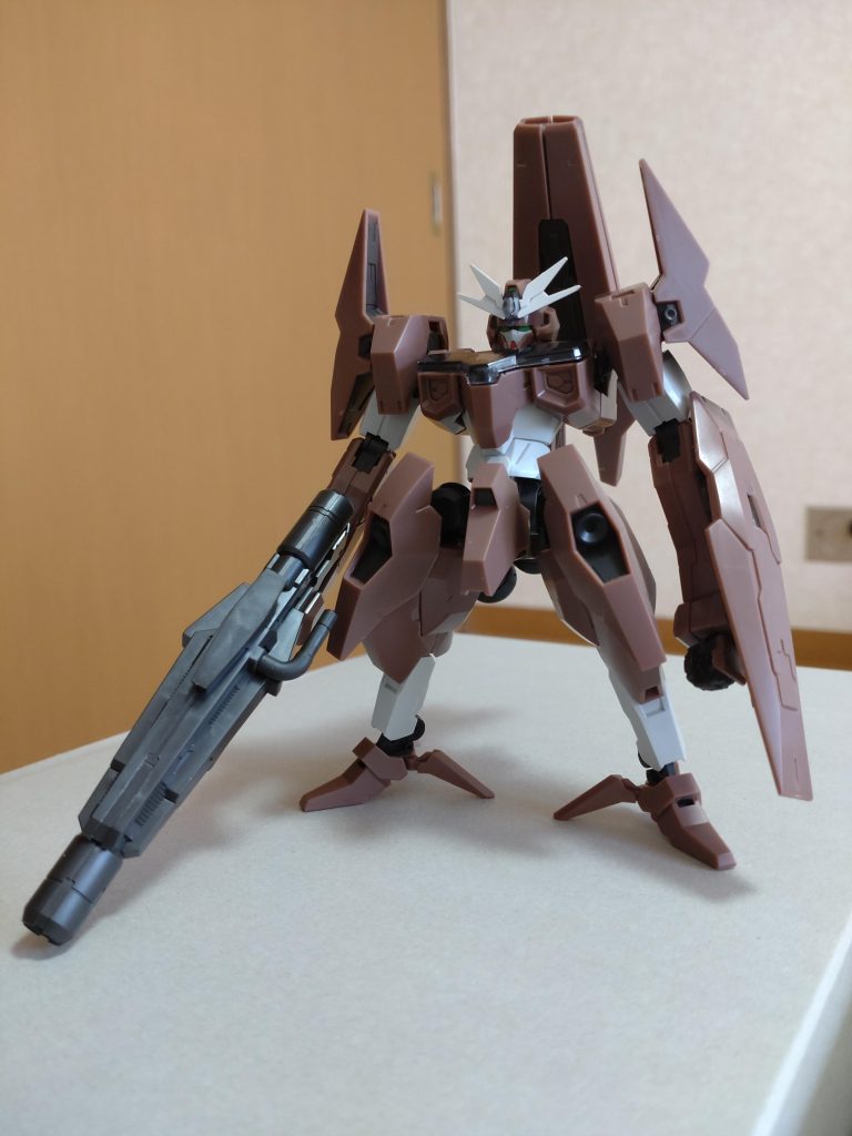 単体で見ると、かなりちんちくりんな体型ですね(笑)