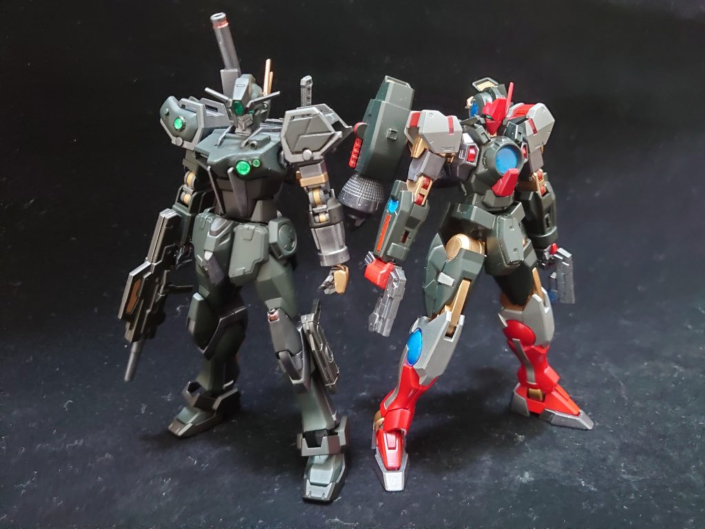 ガンスタさんには載せておりませんが、以前作った別のヒーローモチーフのガンプラとツーショット。バキツバ。