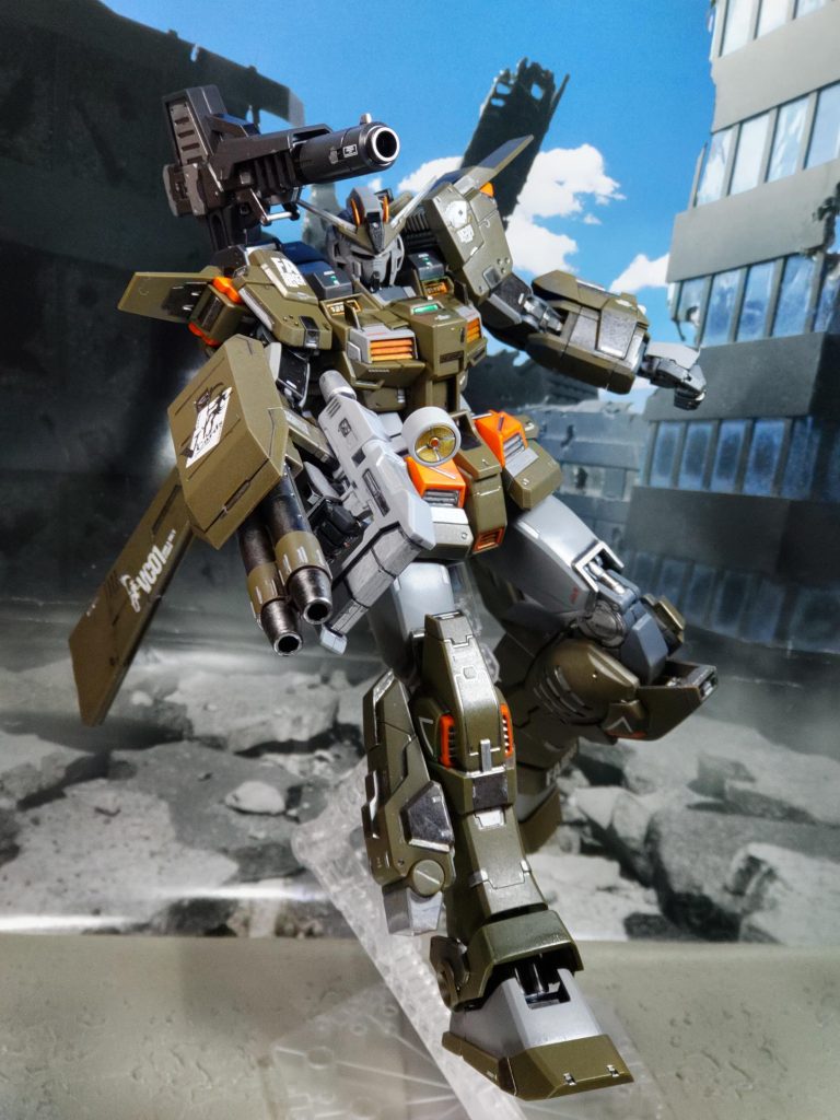 射撃ポーズ流れるようなフォルムで、ポージングもバッチリ