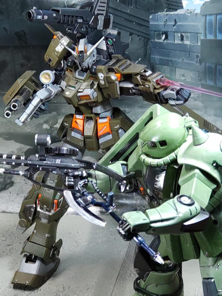 ビーム・サーベル展開ザクは体勢を崩す