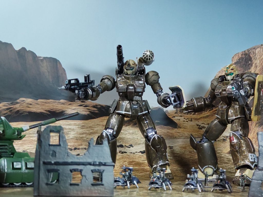 ジオン兵「こんな小さな基地にMS！？」D.D.T.隊長「オラオラオラ〜！！」