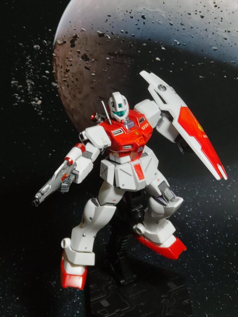 ビーム・ガンを撃つシーン今度は無駄にカッコ良くならないようにポージング