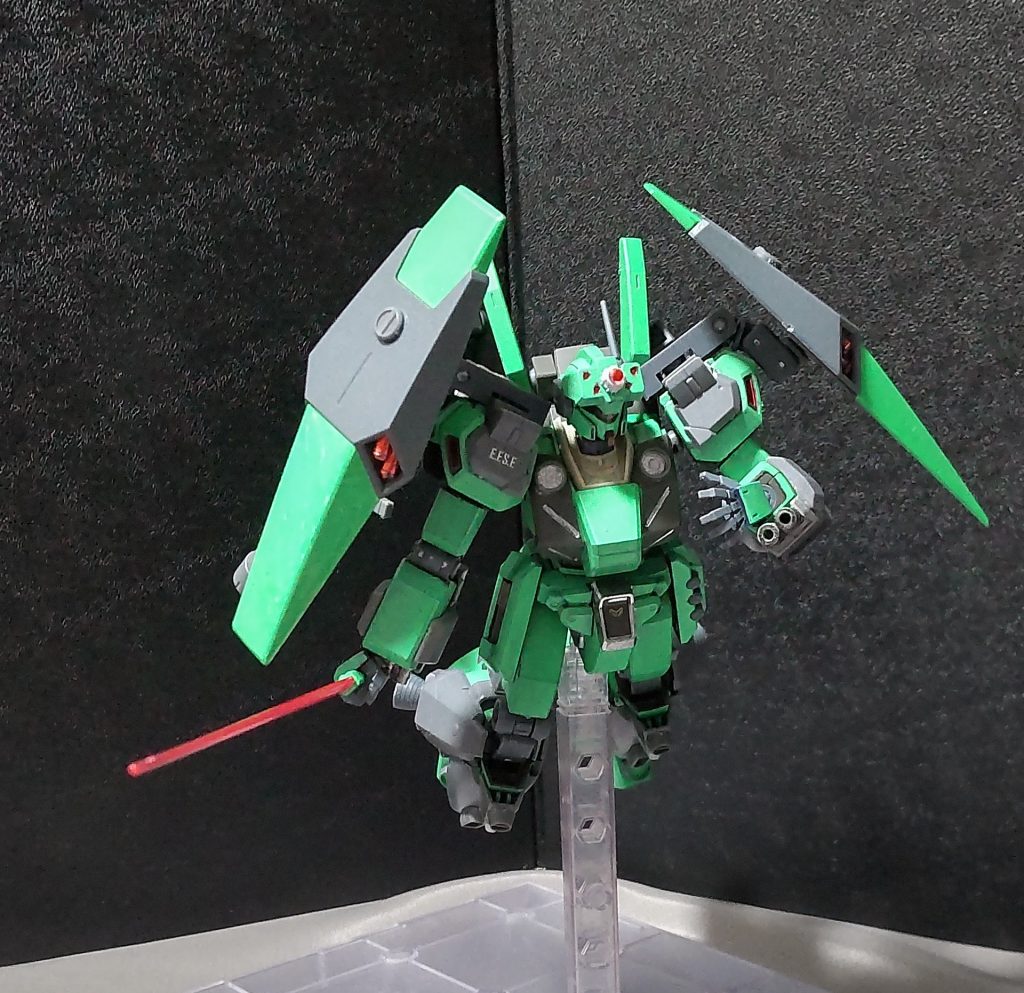 この体制で突撃すれば意外とファンネルの攻撃も切り抜けられそうかも?