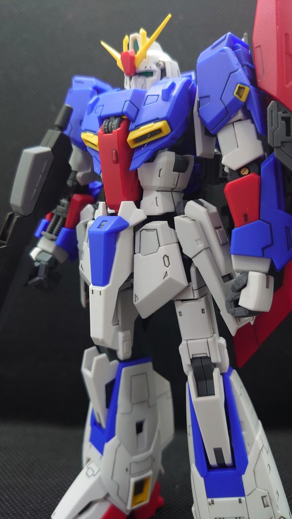 首が埋もれてるのは仕様？組み立てミス？