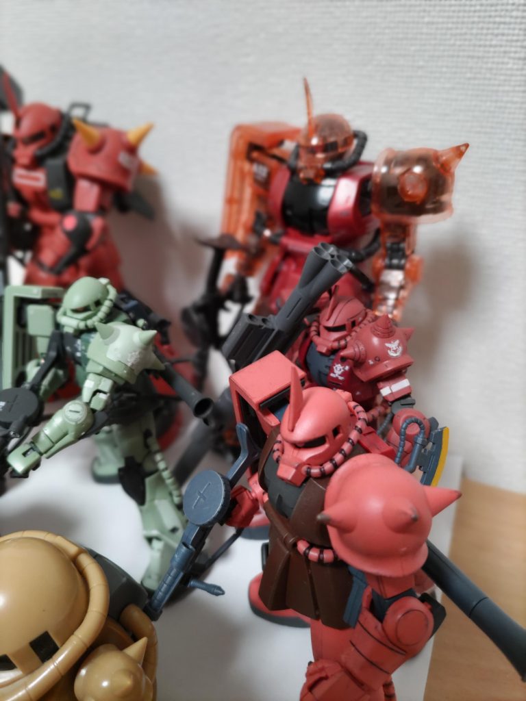 #ザクの日–3枚目/制作者：りゅあり