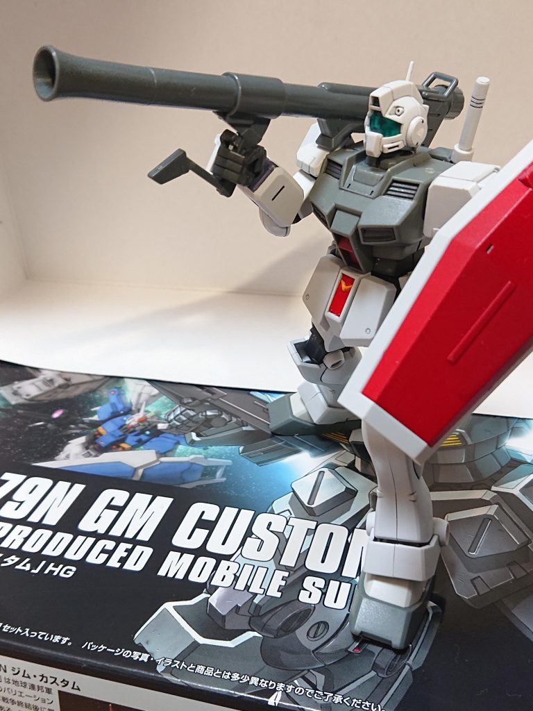 古い機体を末永く使いましょう計画も発動、昔に作った寒ジムから胴体とスリッパを拝借して、都市などで目立たないようなカラーリングの機体にもできるようにしました。