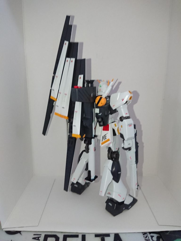 白パーツは黄変防止を兼ねて全塗装、一部のパーツは未塗装です。