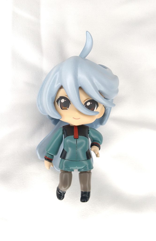 素体に使ったのは頭部ねんどろいど中野梓胴体ねんどろいど高坂穂乃果（練習着）です