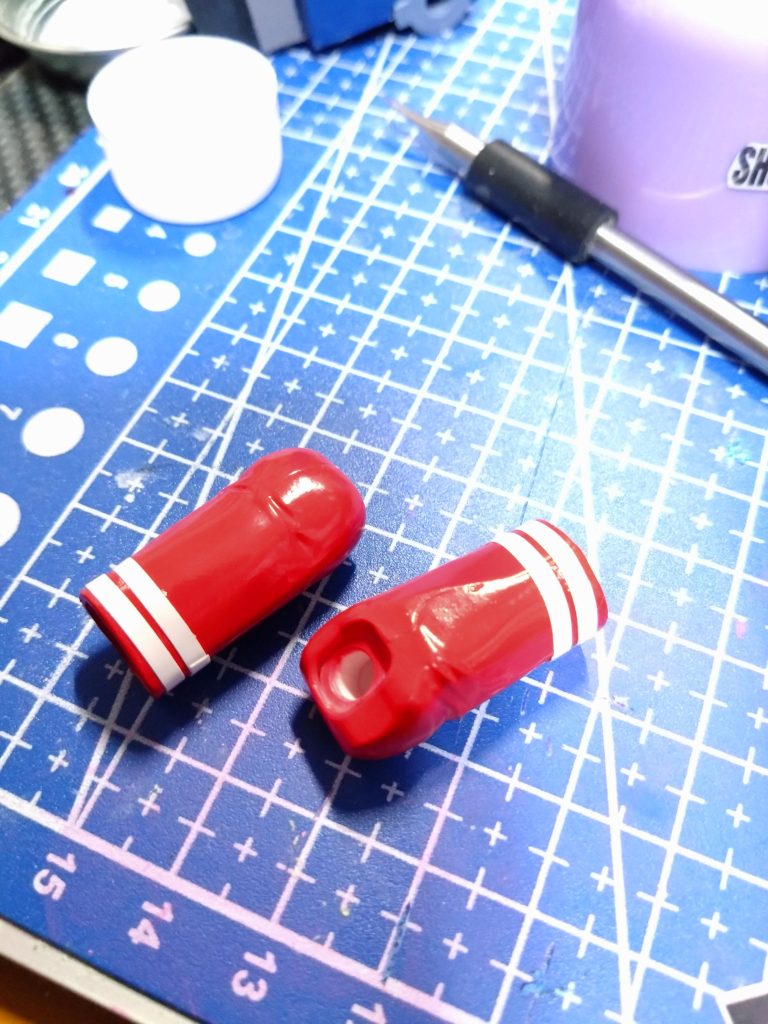 マスキングテープ貼ってからの白筆塗りしました。