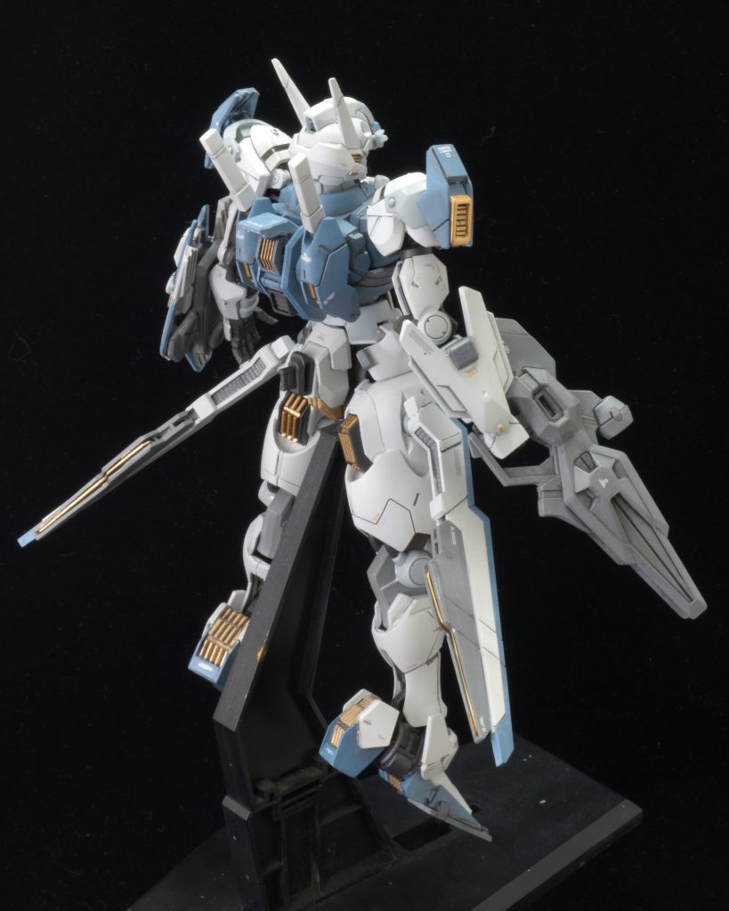 機体換装はニカ姐ェが一夜でやった。何も知らせらず行われ、スレッタは怒った。