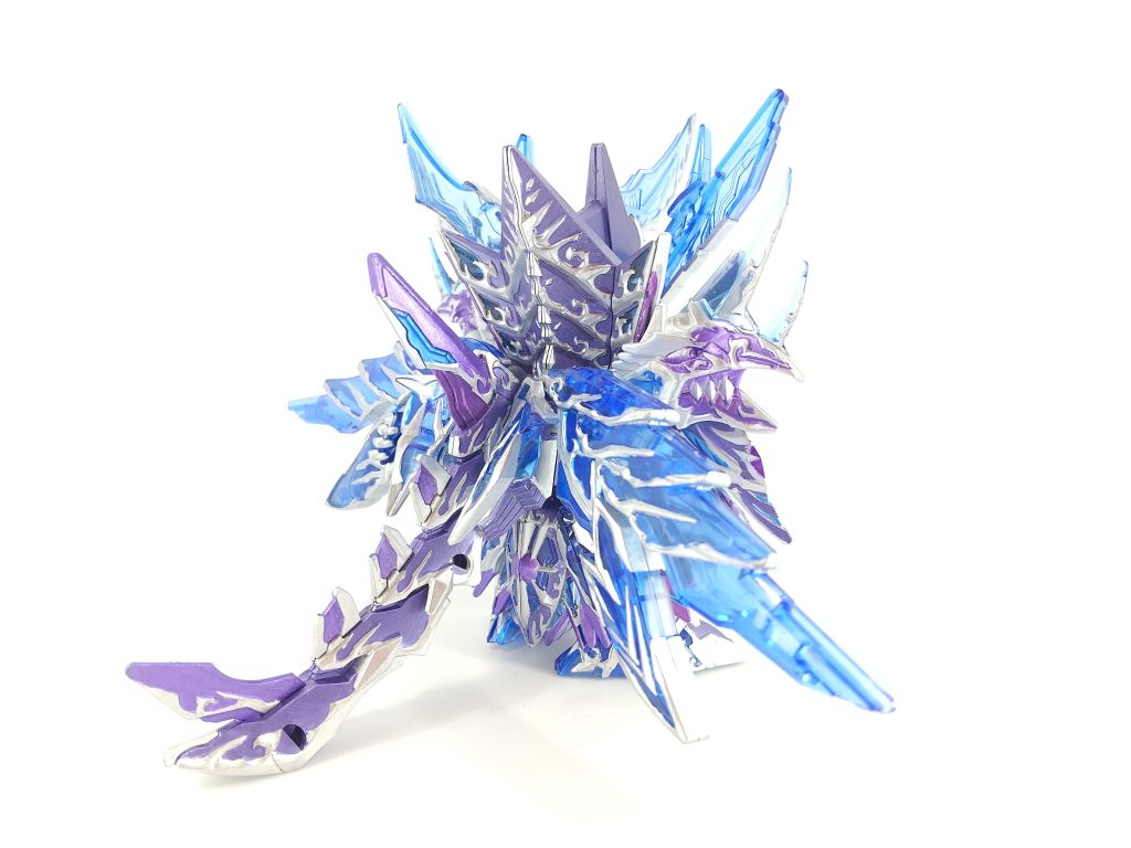 正面と背面オルジャスに限った話ではないですが、クリアーパーツの塗り訳は本当に疲れますね。ディテールが見えにくい……