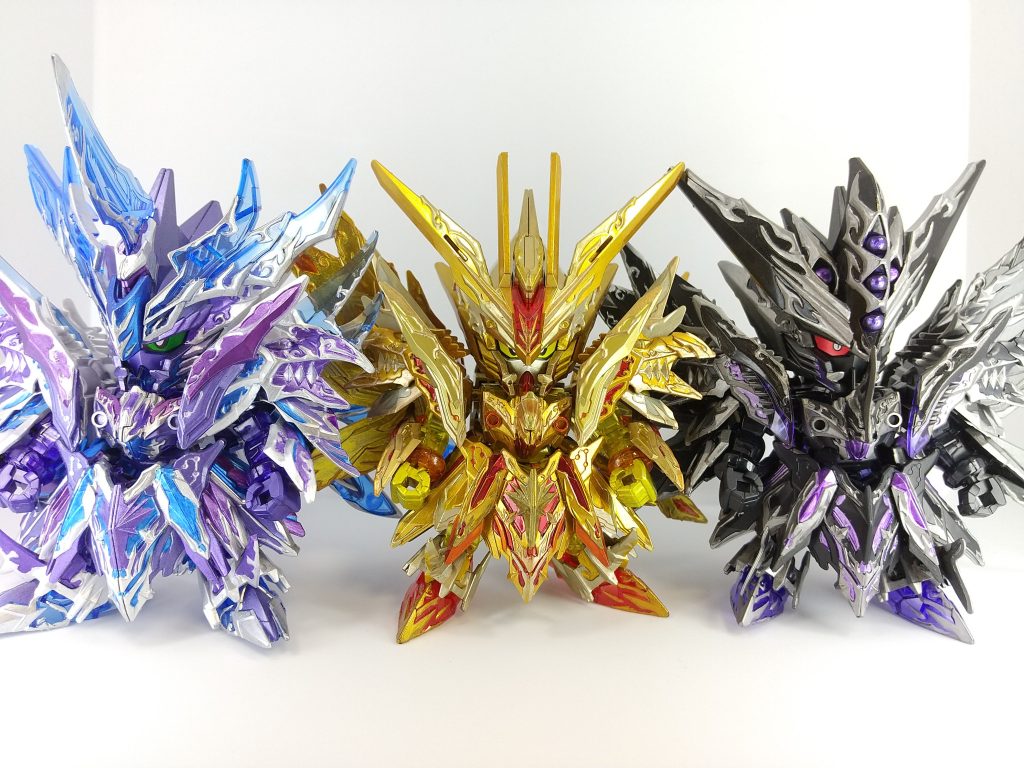 並べてみると、オルジャス君よりもドミドラ君の方がスペフリ君と対照的になってる感じがしますね。共通のデザインが多いからかな？……頭のデザインがスペドラダークっぽいからかな？？