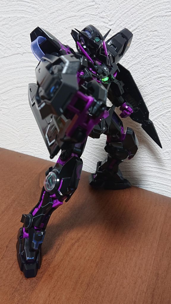 今回は黒い色がかっこいいと思ったので塗ってませんが、塗装するなら全部黒でもかまわないなぁと感じました再生プラスチックでも質は新品と変わらないです!