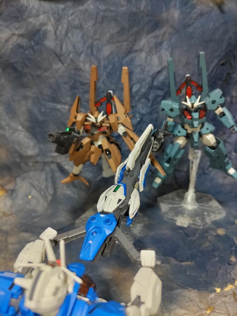 ガンダムエアリアル改修型と対決