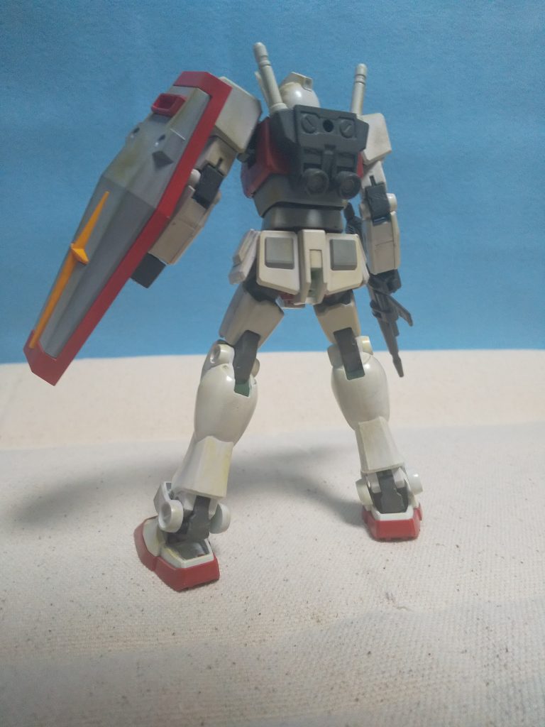 バックショット。猫背じゃないのに猫背っぽく写ってしまいます。