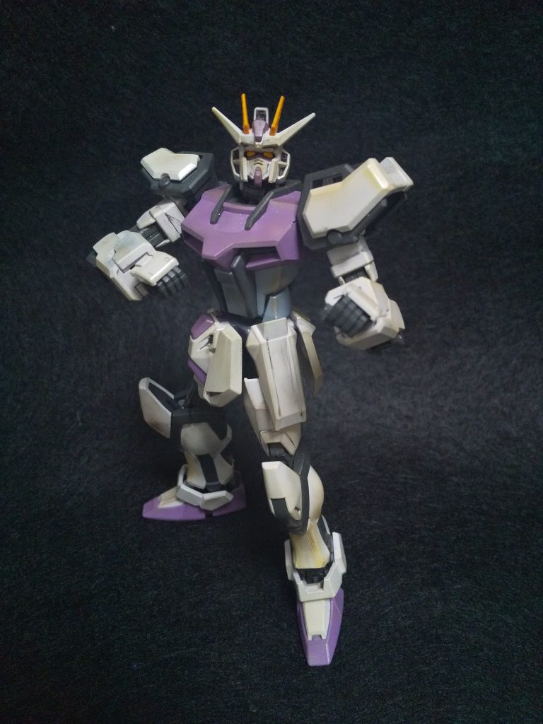 装備がグランドスラムだけなので接近戦をイメージしてウェザリング。