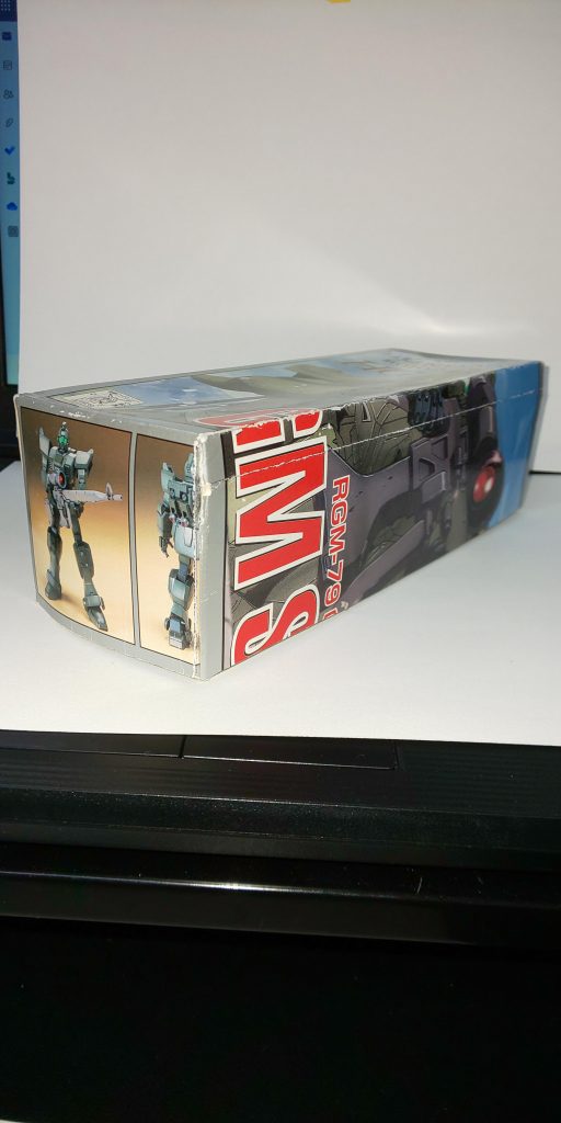 製作工程じゃあ無いけど完成したらしまう箱です、入る大きさにしてます。他のキットもそうしてる、場所取らないし、分かりやすく管理出来るから。