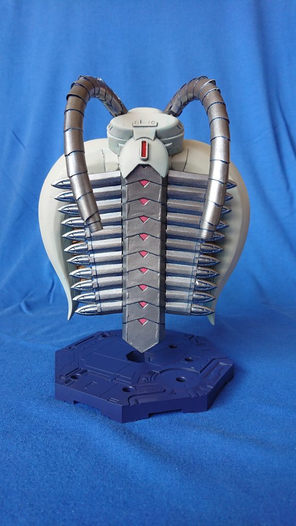 まずは三面図。クロスボーンガンダムdustの最終回の噂が聞こえてきたのが2020年の年末頃で。クロボン完結記念に、これはやるしかないと。密かに胸に秘めたのが2021年の始め。めでたく完結でしんみりしていたら。X11の新連載の話を聞いて、すぐ歓喜することになりましたが。(笑)