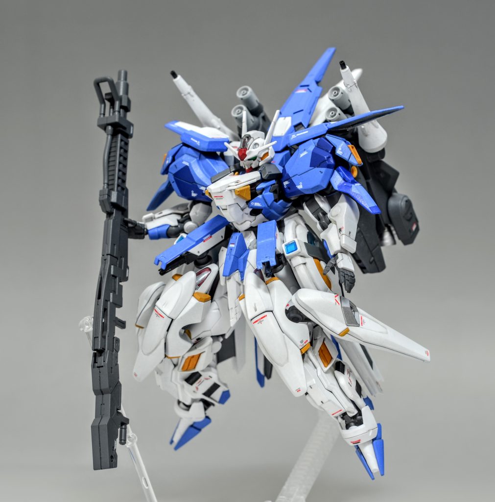 ペイル社から提供されたファラクト等のガンダム系パーツを組み込んだ「強化型Ex-Aガンダム」