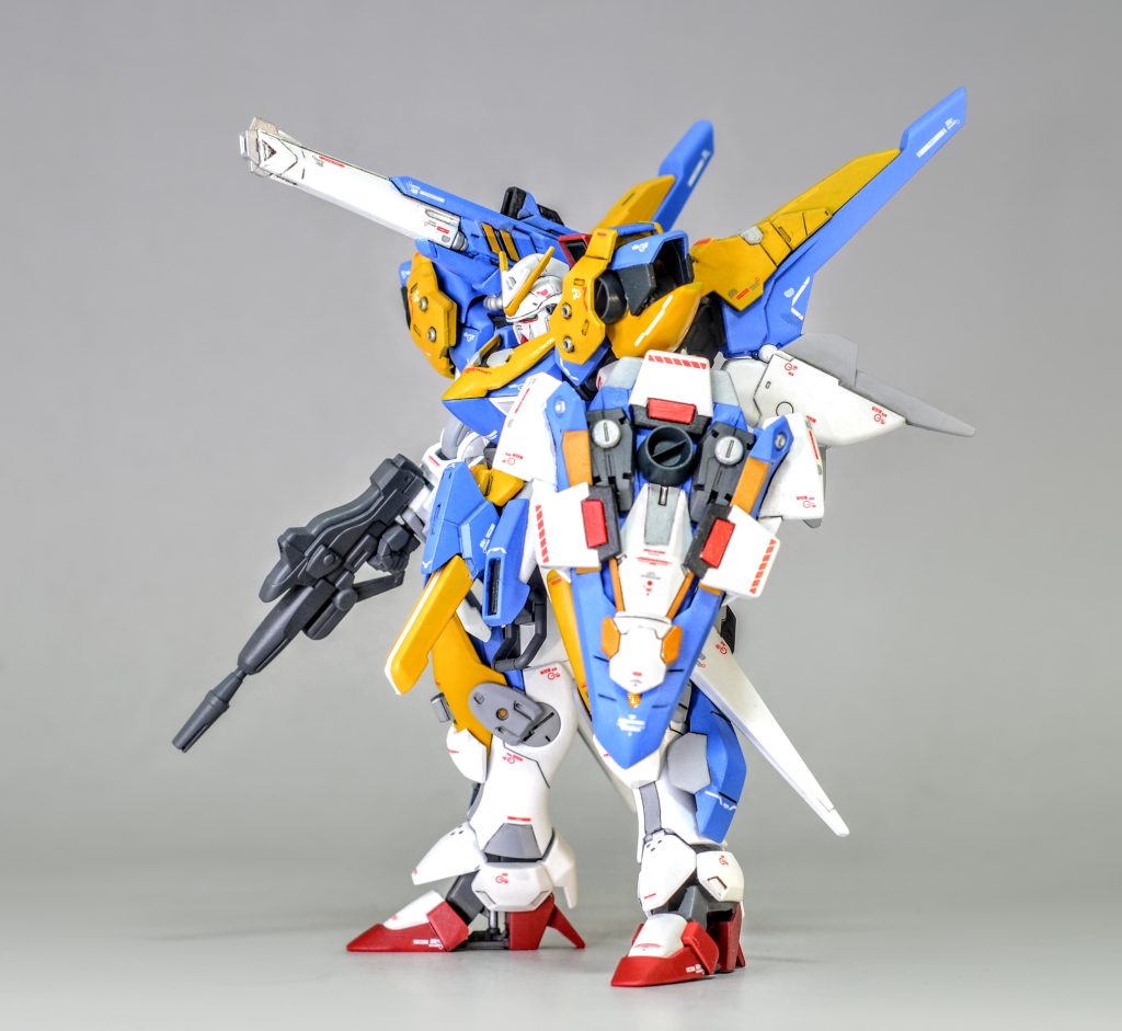 足首と腹部を延長してスタイルを調整しました。