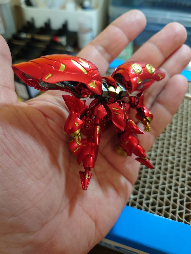エアブラシでここまで塗装。ここからは筆塗りです。