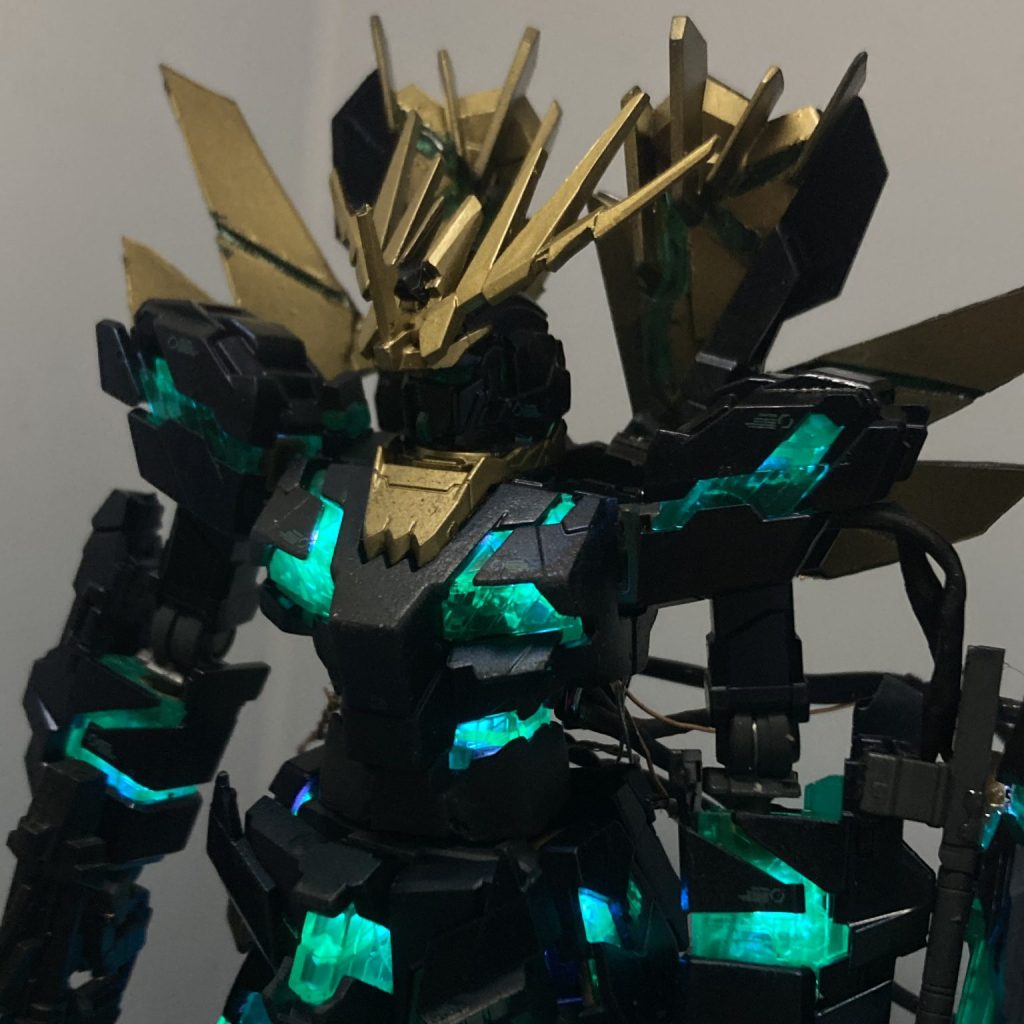 Rg ユニコーンガンダム 2 号機バンシィノルン プレミアム完成品